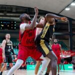 Duel physique entre un joueur des Mustangs et un joueur des Metropolitans – 31 mars 2026